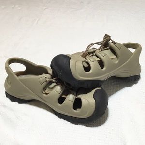 Crocs Men’s Size 8 Women’s 10 Sandals Shoes NWOT